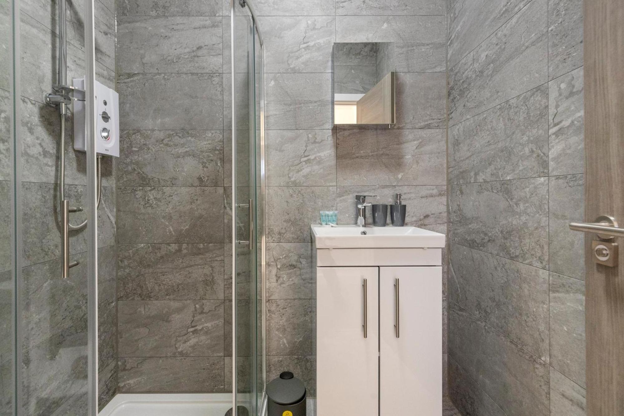 Modern 3 Min Walk To Tube Station Nw11 Apartamento